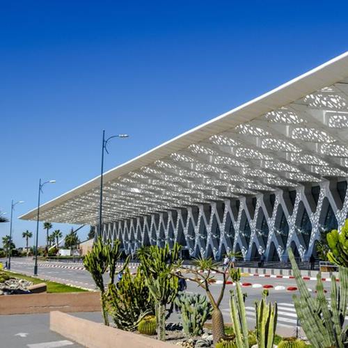 desain dan pasang fasad bandara 4